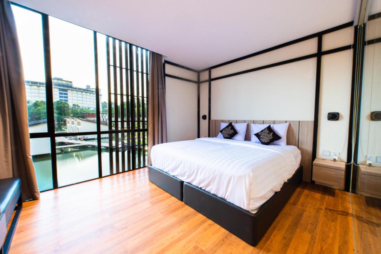 Woda & Hotel 4*